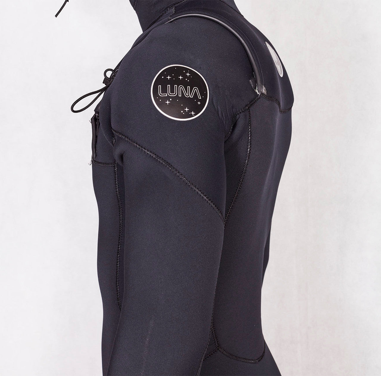 Metallic silver logo all 4mm winter wetsuit men