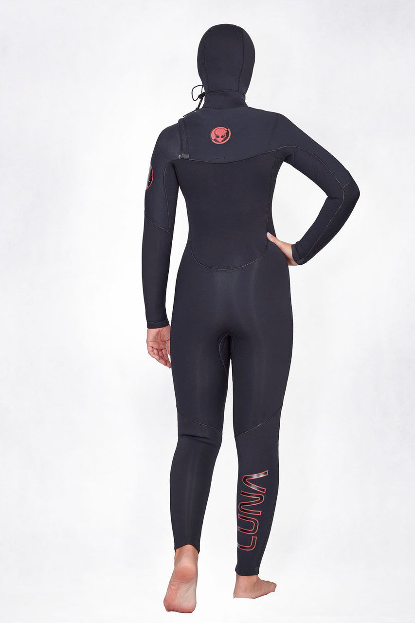 100% Yamamoto womens winter wetsuit Luna surf